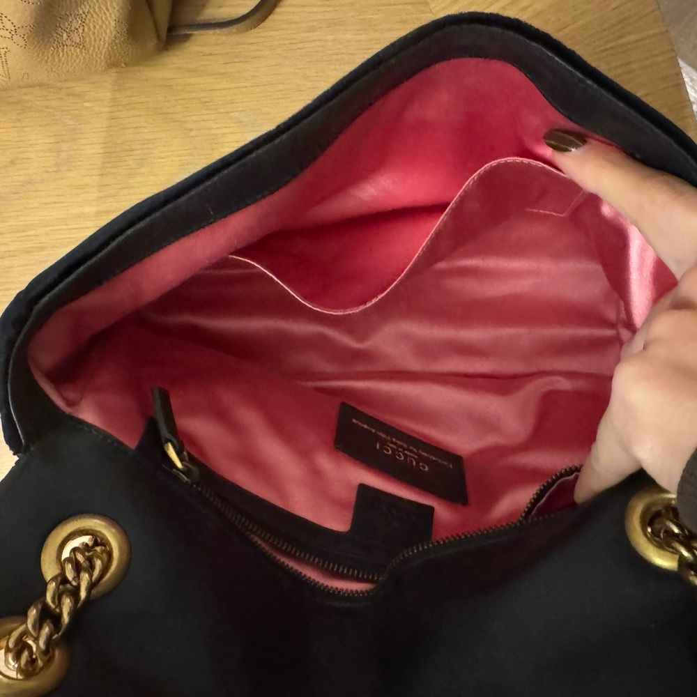 Gucci Black Shoulder Bag with Gold and Silver Accents - Picture 6 of 12